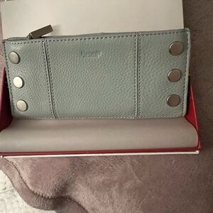 Hammit wallet soft blue pebble leather EUC comes with box